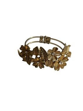 Vintage Floral and Leaf Gold Toned Bracelet Wrist Corsage